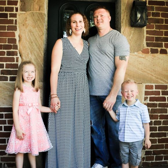 Meet your Posher, Stacy - Picture 1 of 1